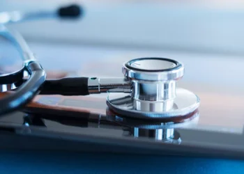 HIMSSCast: Providers very optimistic on AI’s future in healthcare, new study says