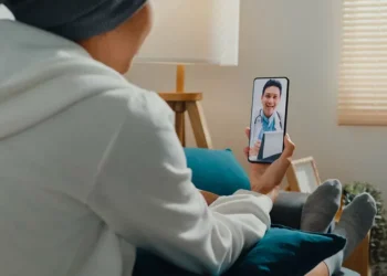 Asynchronous video for pre-op boosts patient and staff experience