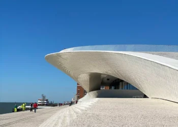 “The Impact of Intelligence Technology on Our Lives and Work”