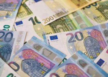 “Unveiling the Exciting and Rewarding World of Finanzas”