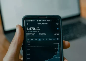 “The Power of Economía: Beyond Numbers and Statistics”