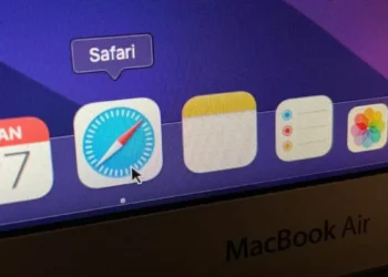 Apple Intelligence AI Summarise Feature Rolls Out to Safari With iOS 18.1 Developer Beta
