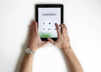 “Mastering Social Media: A Key to Business Success”