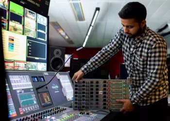 “Tech’s Impact: Revolutionizing Daily Life for Better Efficiency”