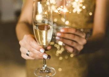 “Uncovering the Significance of Sucesos: Moments that Define Us”