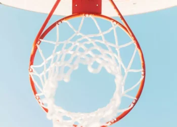 “The Unifying Power of Deportes: A Universal Language”