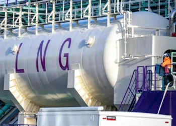 Indian LNG buyers shifting to long-term contracts risks price mismatch