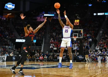 Florida brings Strength in Numbers to dominant Sweet 16 win over Maryland in San Francisco