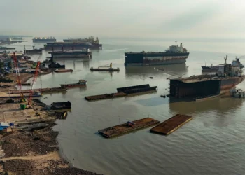 Green methanol could revolutionize shipping, Greenpeace says