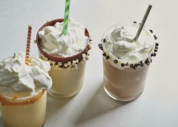 2025 food trends: Global flavors, healthier options, new snacks