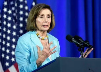 Letters: Democrats must heed the shift to the right in 2026 elections