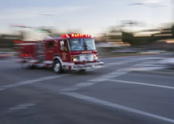 Three adults displaced in Mountain View apartment fire