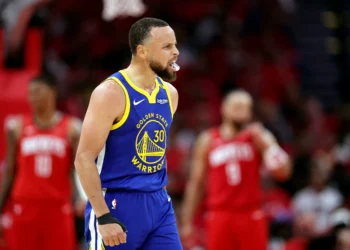 Steph Curry, Jimmy Butler hold off scrappy Rockets as Warriors win Game 1