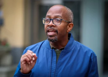 Letters: For Oakland to break with past, elect Loren Taylor mayor