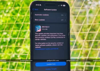 Apple Rolls Out iOS 18.4.1 Update With Fixes for Exploited Security Vulnerabilities, CarPlay Issue