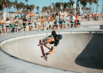 “The Unifying Power of Deportes: Bringing People Together Through Sports”