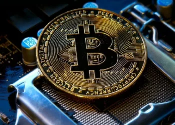 Bitcoin Falls to $104,900 as Market Undergoes Correction Phase, Most Altcoins See Losses