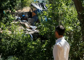 San Jose approves policy setting expectation that unhoused accept shelter