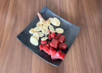 In Tokyo’s Tsukuda, centuries of flavor simmer each morning