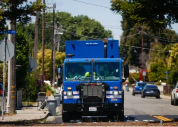 Bay Area sanitation workers set to return to work Saturday