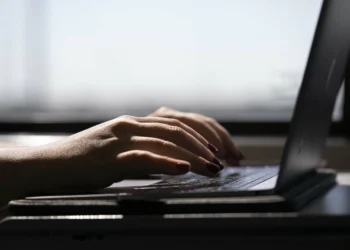 Green shopping online: Tips to spot real sustainability