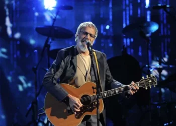 Yusuf / Cat Stevens forced to postpone upcoming U.S. tour