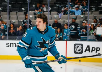 Sharks’ Warsofsky highlights potential danger of returning Dickinson to OHL