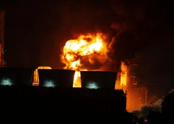 Letters: Refinery closures, explosion guarantee a gas crunch