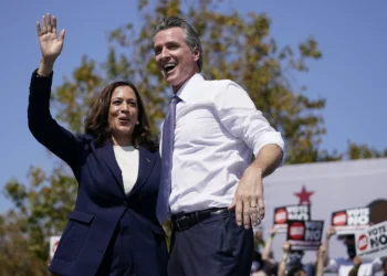 Letters: Democrats need a candidate, not a careerist