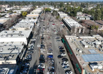 Menlo Park council puts voters in charge of downtown housing plans