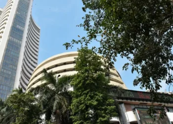Sensex rebounds 427 points as rupee plunges to record low against dollar