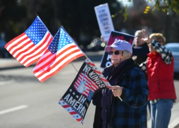 South Bay protesters gather against Venezuela actions, ICE killing in Minneapolis