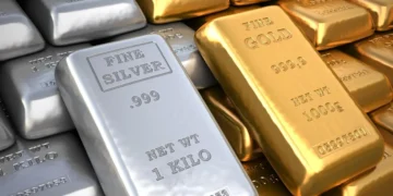 Gold, silver firm up on West Asia tension
