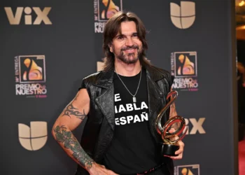 Arcángel, Juanes, Los Bukis, Paloma San Basilio & Manolo Díaz Make History as First Recipients of Special Premio Lo Nuestro Awards