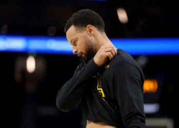 Warriors share results of Steph Curry’s MRI on ailing right knee