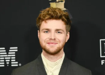 Alex Warren to Perform at 2026 BRIT Awards Alongside Harry Styles, Rosalía & More